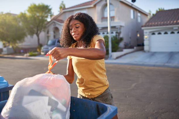 Best Yard Waste Removal  in La Harpe, IL